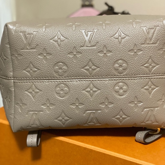 Louis Vuitton Montsouris backpack in monogram empreinte leather - Picture 10 of 10